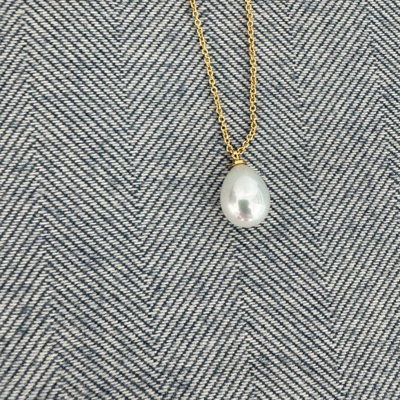 NWOT Tuckernuck Faux Pearl Pendant Necklace - Picture 2 of 6